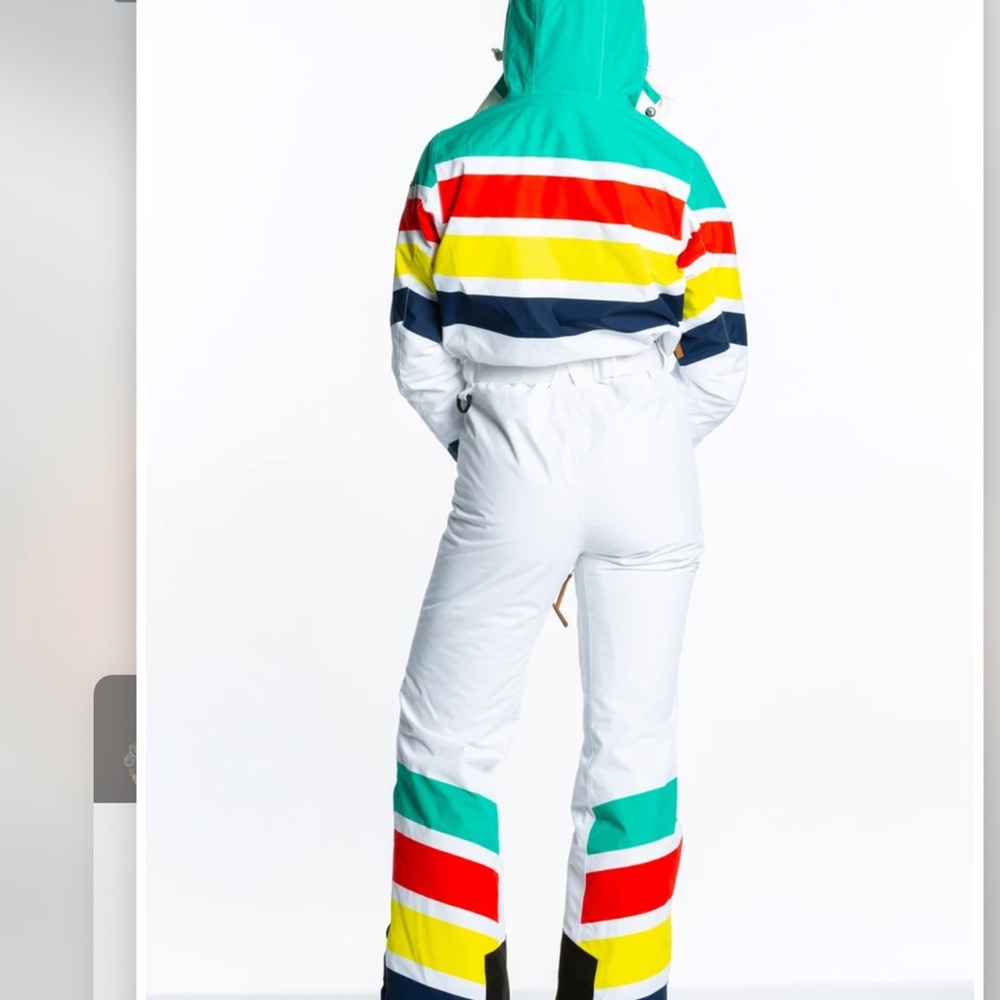 Retro Snowsuit - Picture 7 of 17